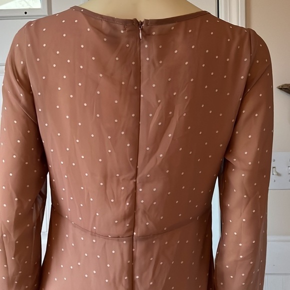 𝅺NWT Mismash Sheer Bubble Sleeves Taupe with Cream Polka Dots Dress M - Picture 4 of 12